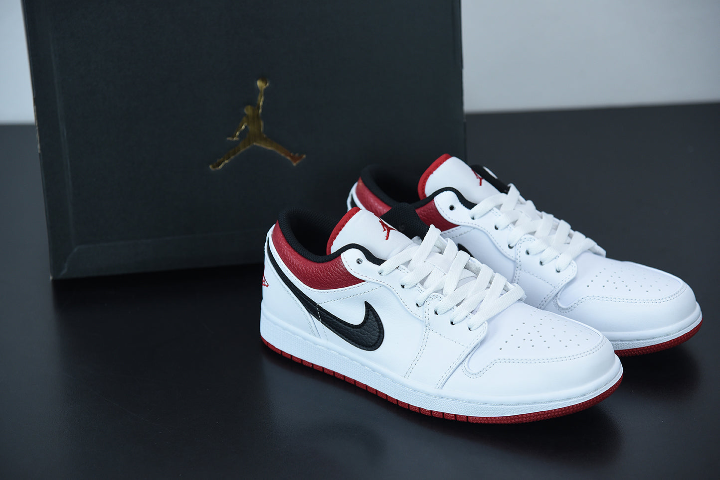 AJ 1 Low "White University Red"