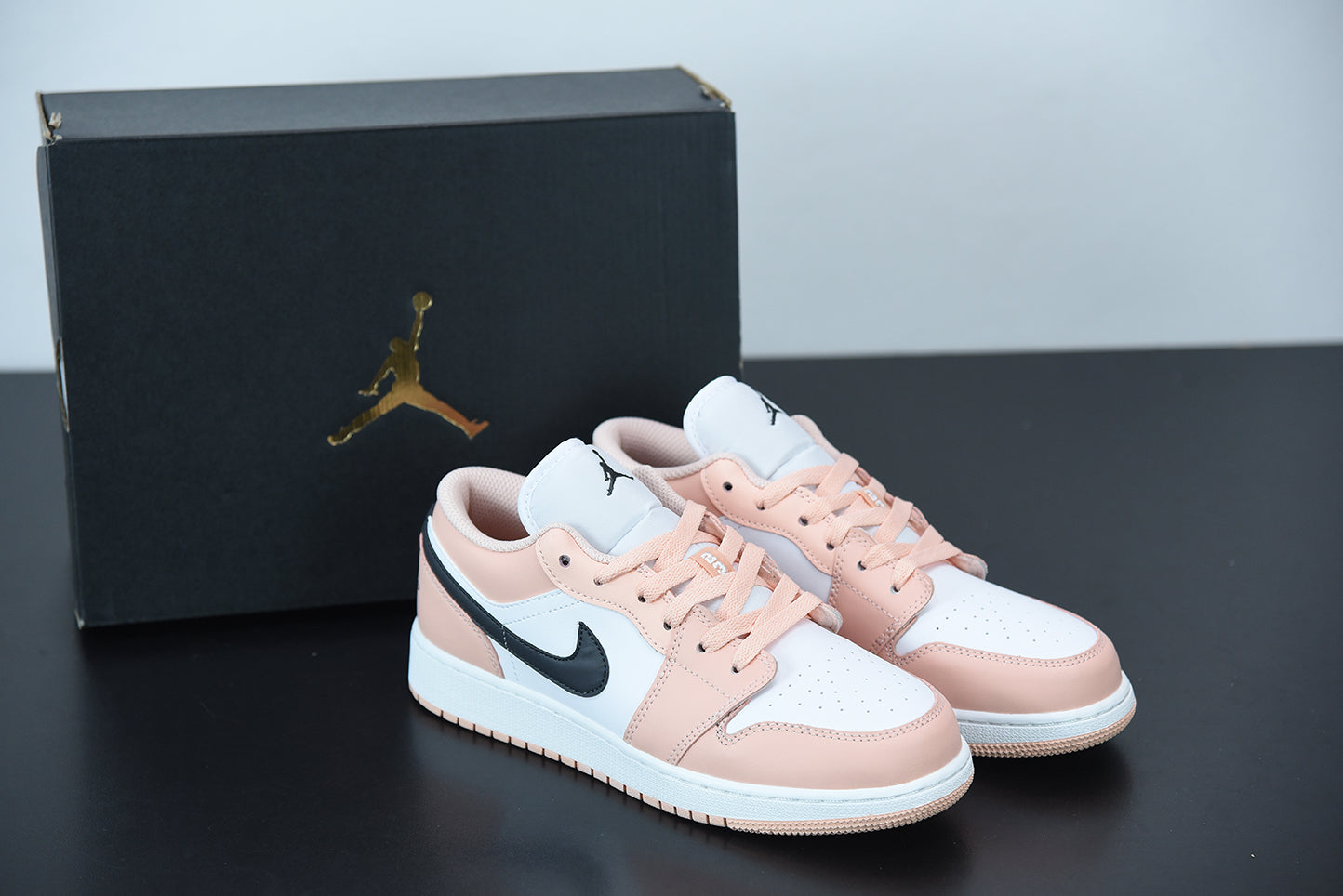 AJ 1 Low "Light Arctic Orange Pink"