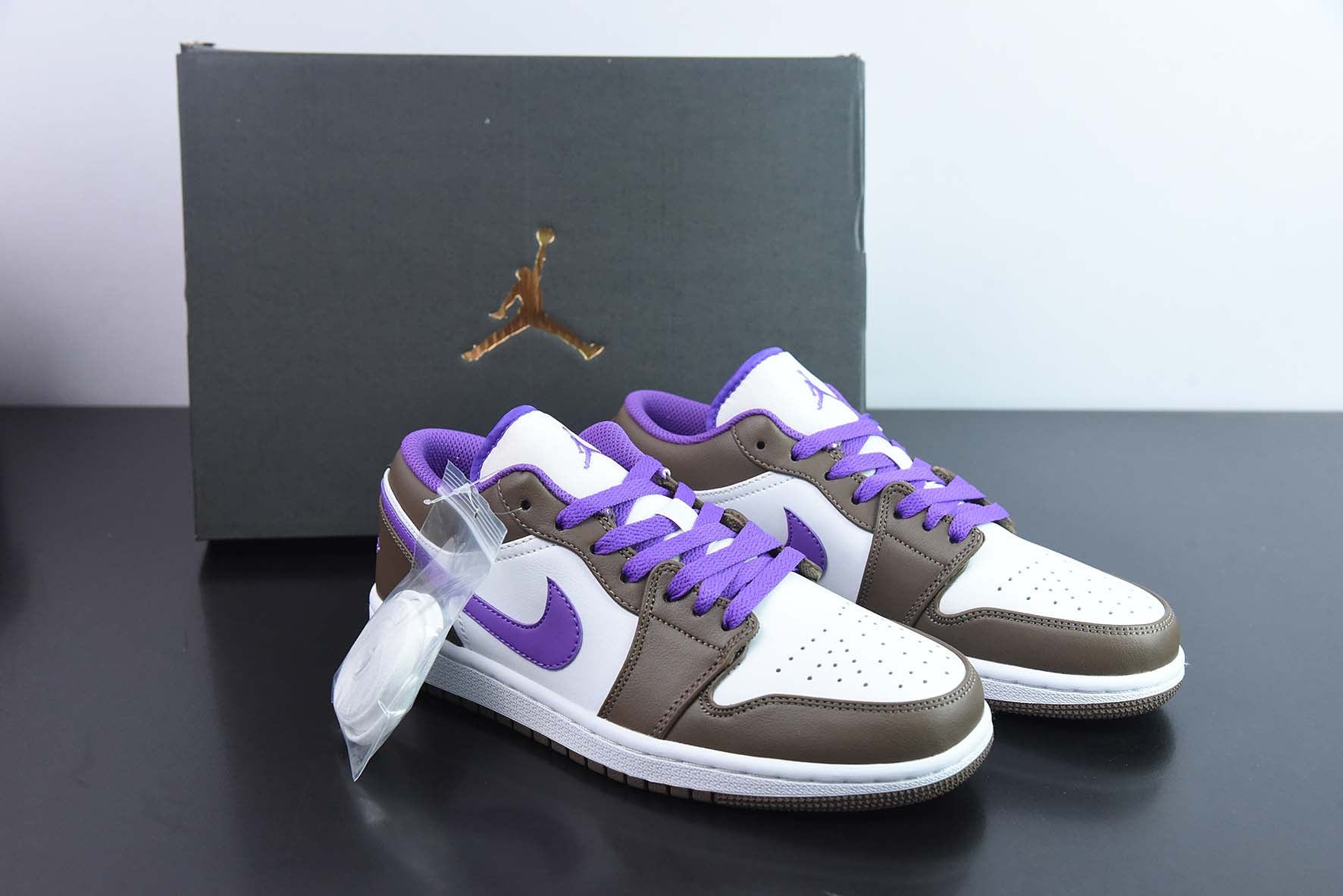 AJ 1 Low "Purple Mocha"