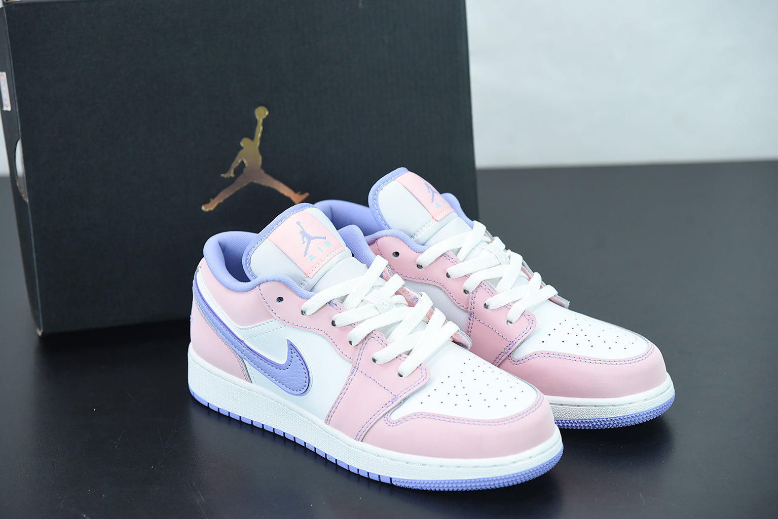 AJ 1 Low GS "Arctic Punch"