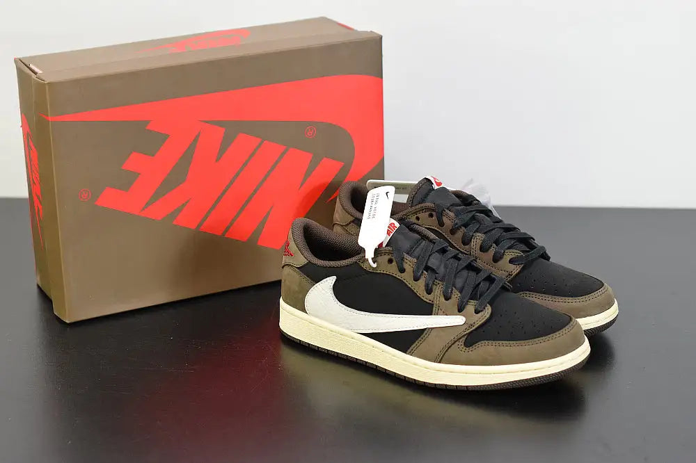 AJ 1 Low TS