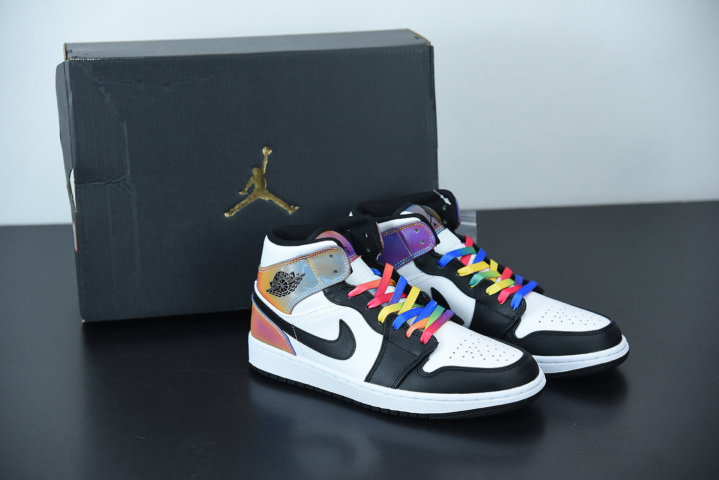 AJ 1 Mid Heat Reactive