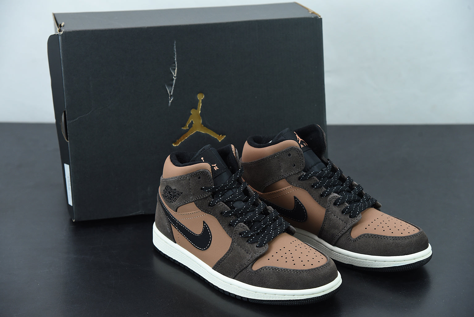 AJ 1 Mid SE "Brown"
