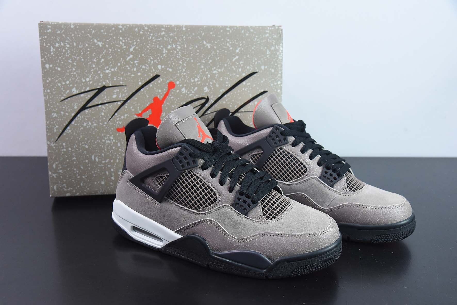 AJ 4 RT "Taupe Haze"