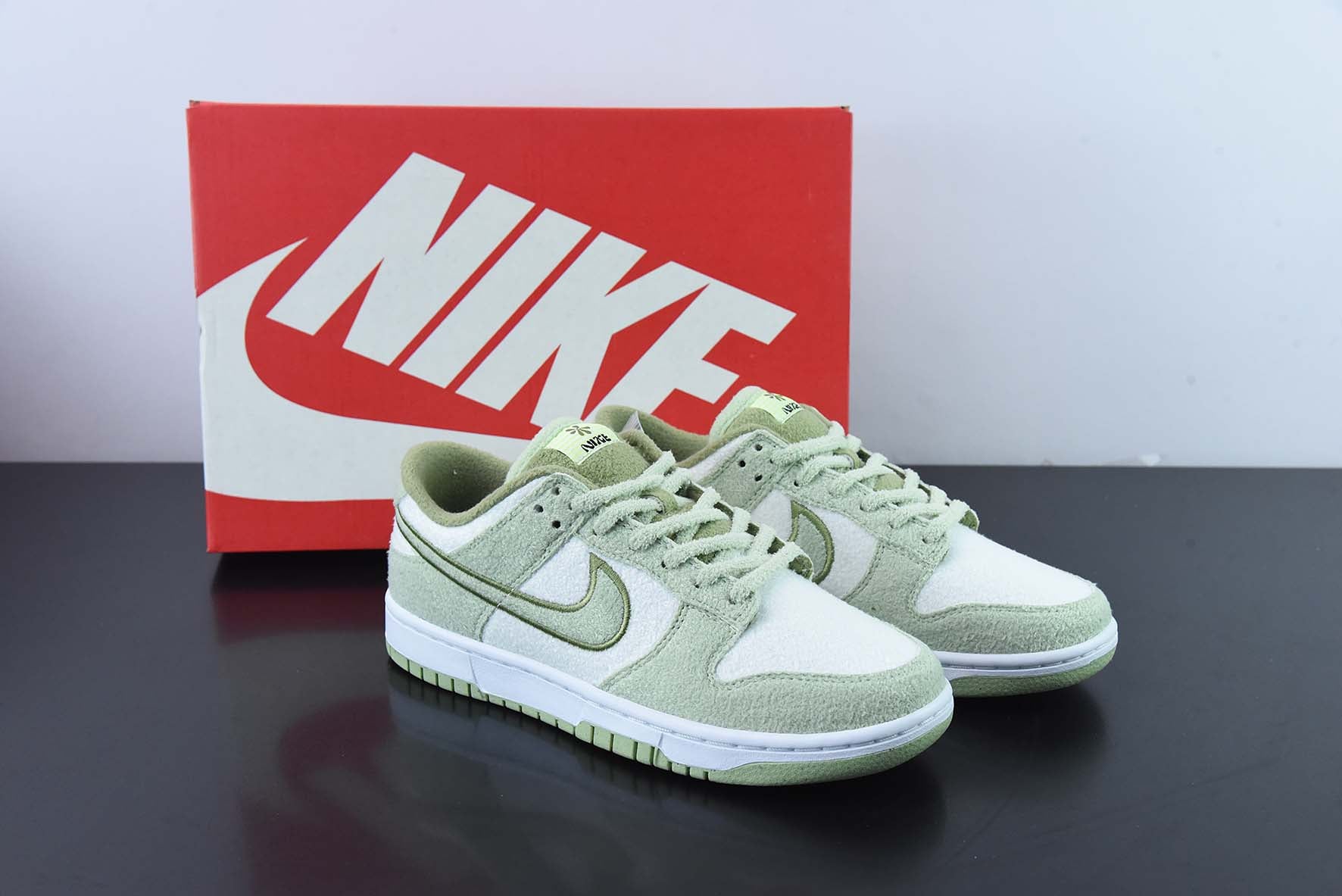 NK DK Low SE "Fleece Pack Honeydew"