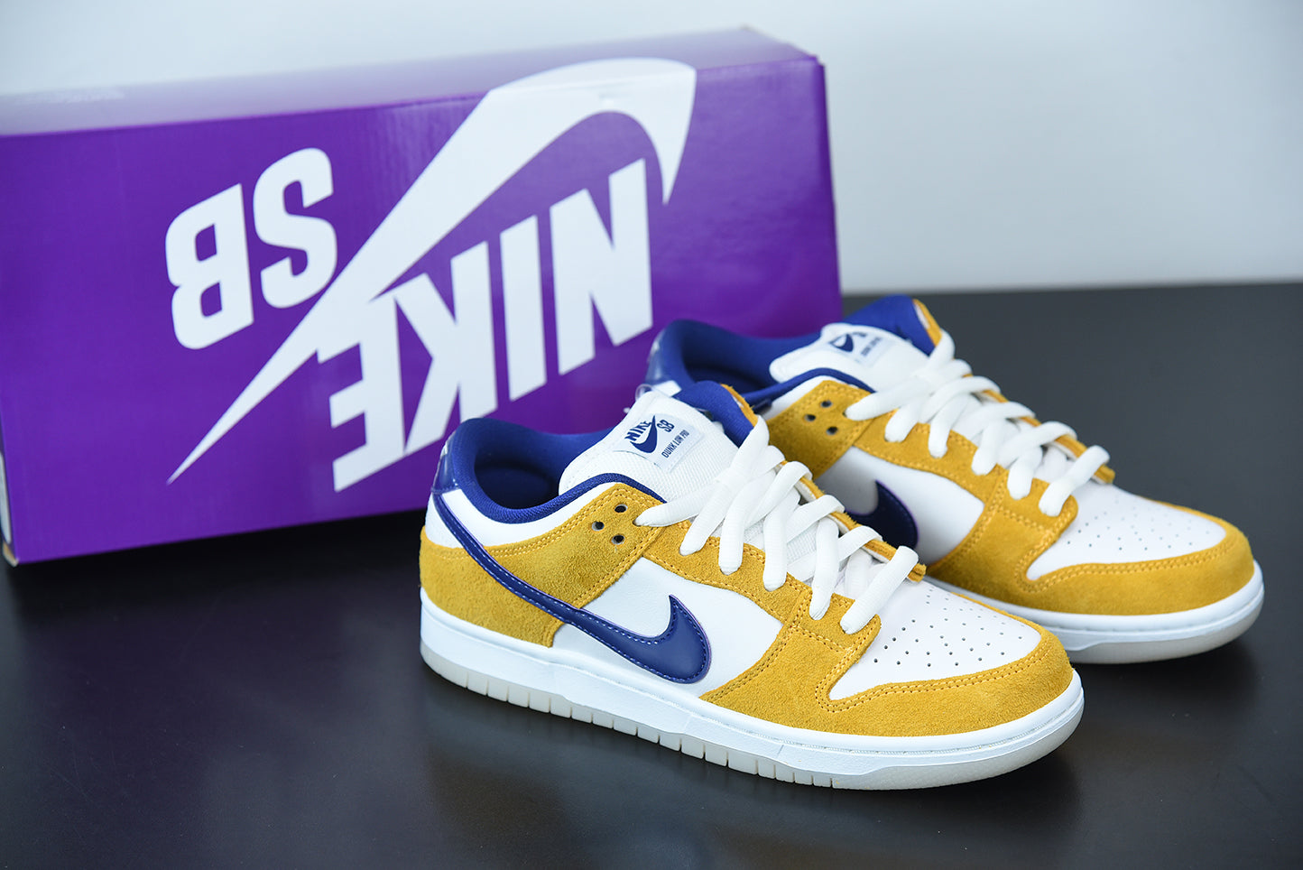 NK SB DK Low Laser Orange