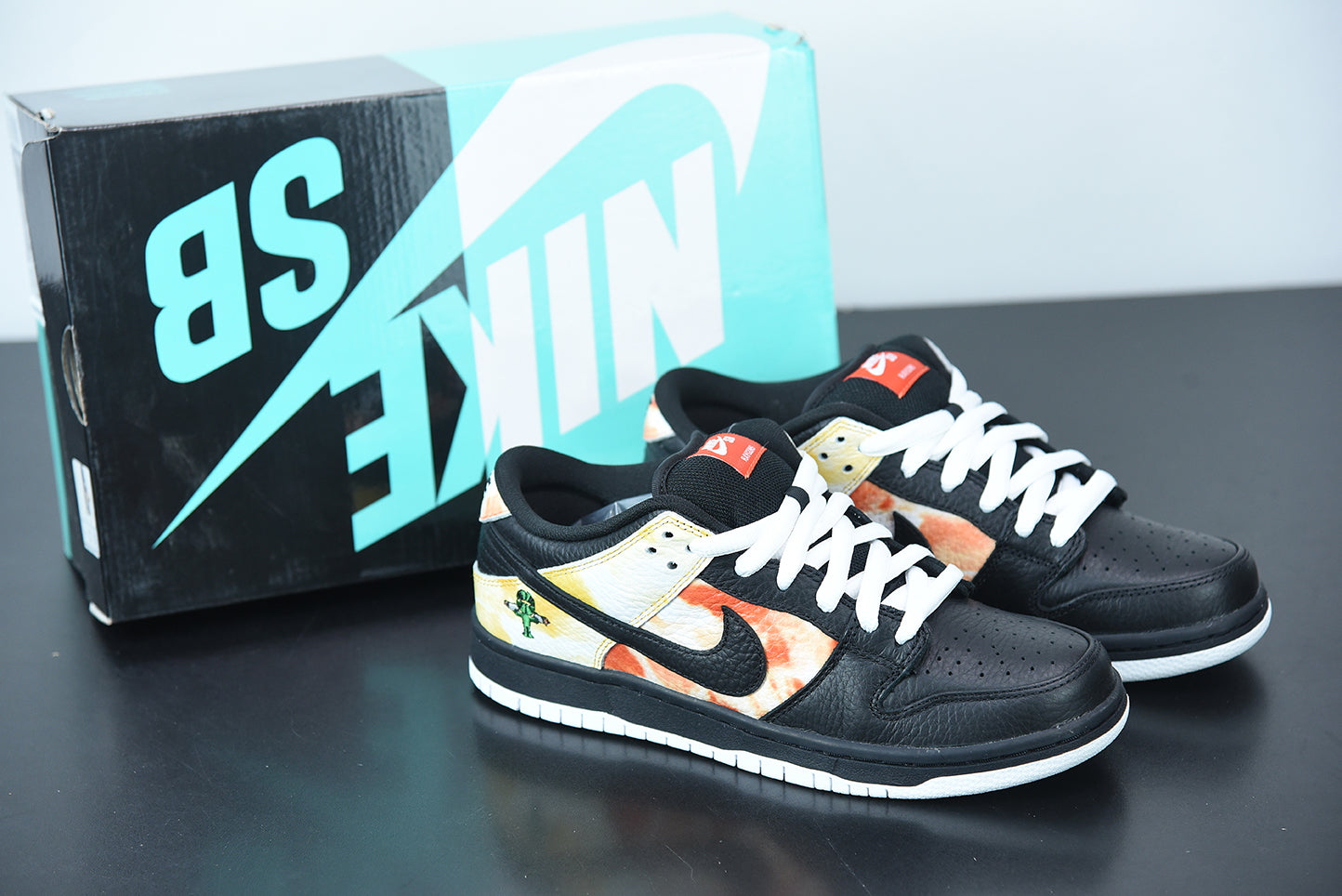 NK SB DK Low Raygun Tie-Dye Black