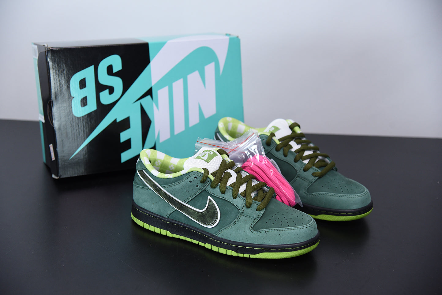 NK SB DK Low x Concepts "Green Lobster"