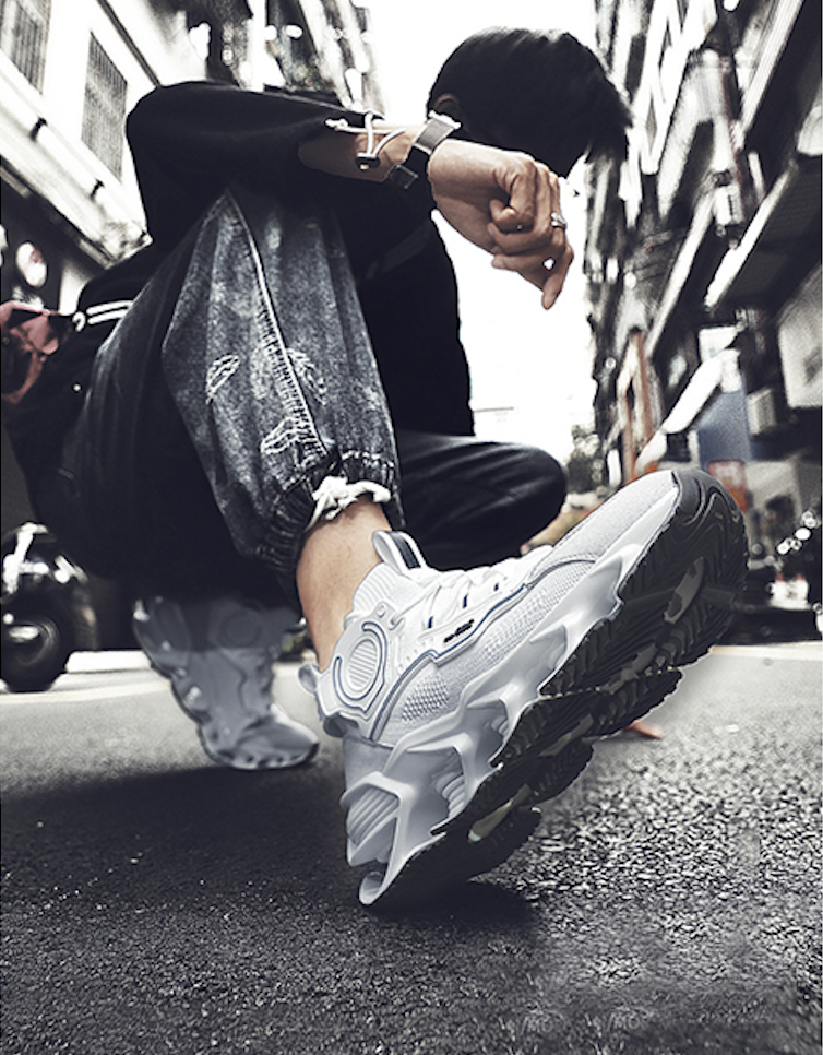 men's futuristic shoes